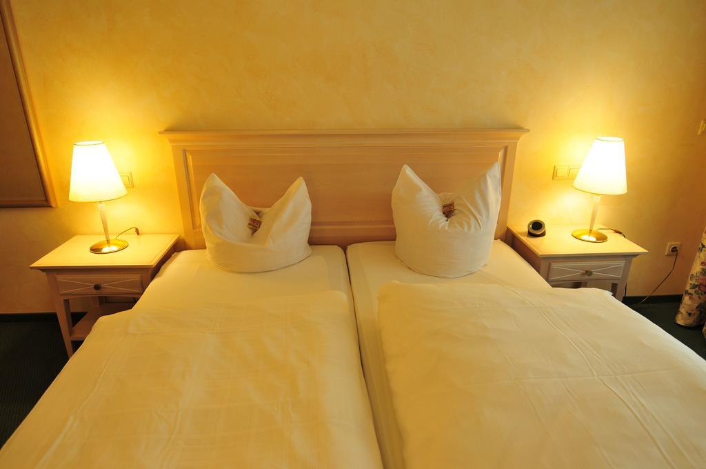 Hotel Tannenhof Bad Wünnenberg Εξωτερικό φωτογραφία